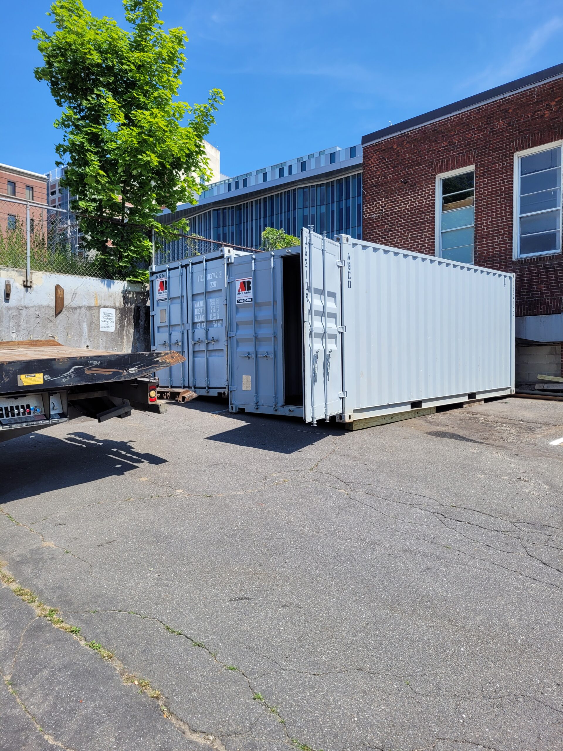 Johnson & Jordan Contracting trusts Abco Rental & Storage, Inc. for their 20ft container delivered to Maine Medical Center in Portland, ME! Our ground-level, weatherproof containers are perfect for construction sites, with lockable swing doors and flexible rental terms.